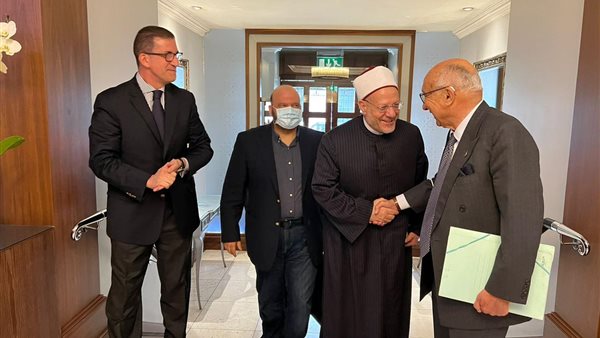 صورة من الزيارة 