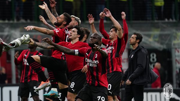 فرحة لاعبي ميلان