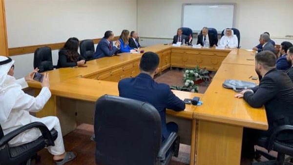 صورة من الجلسة