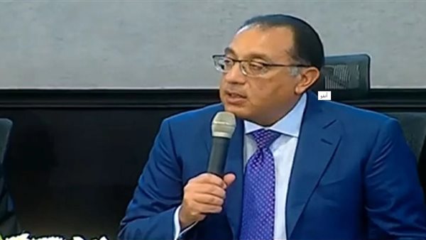 رئيس الوزراء - مصطفى