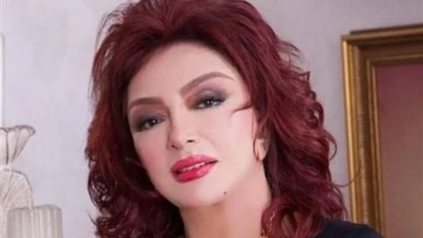 الفنانة نبيلة عبيد