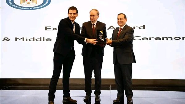 جانب من المؤتمر 