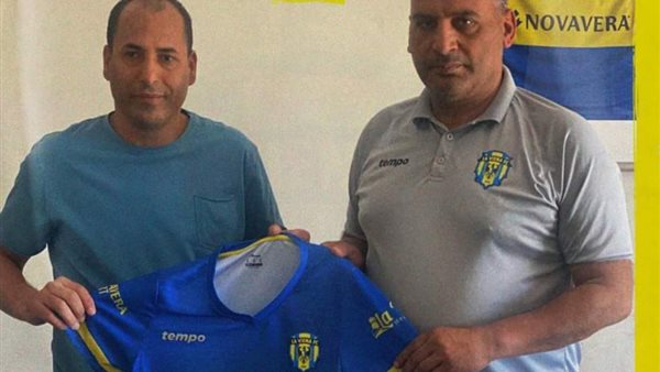 محمد السانوسي مع