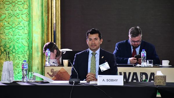 أشرف صبحي وزير الشباب