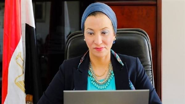 وزيرة البيئة 