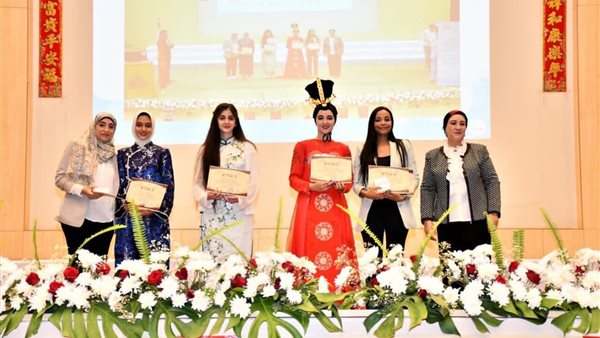 طلاب جامعة القاهرة