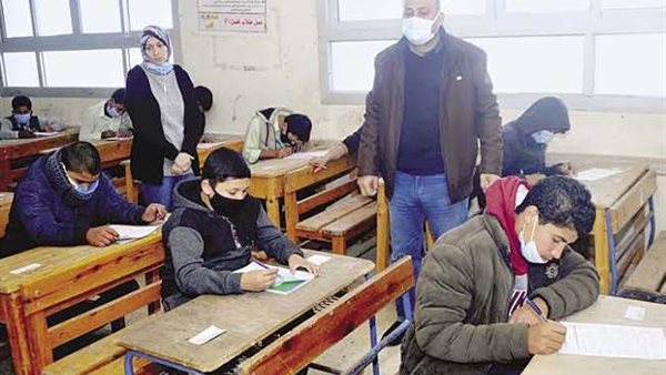 الامتحانات 