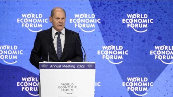 شولتس في المنتدى