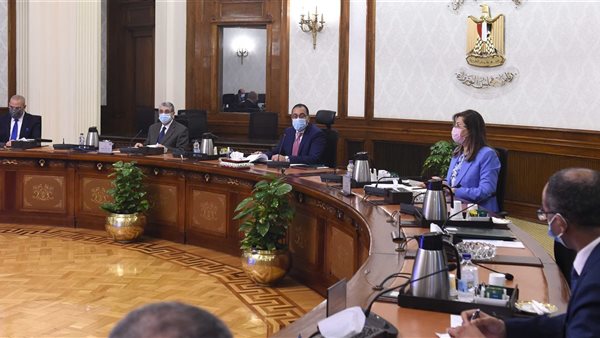 رئيس الوزراء خلال