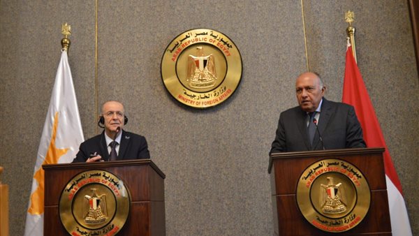 وزير الخارجية ونظيره