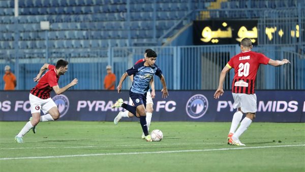 بيراميدز ضد فيوتشر