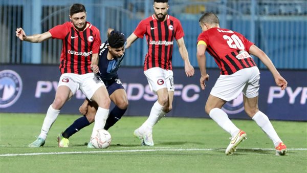 بيراميدز ضد فيوتشر