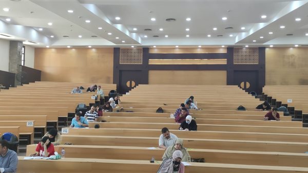 لجان الامتحانات 