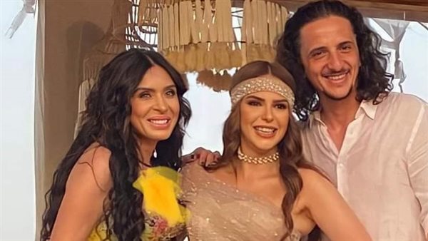 فرح دنيا عبد العزيز