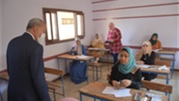 محافظ القليوبية خلال