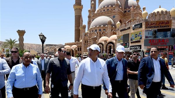 رئيس الوزراء خلال