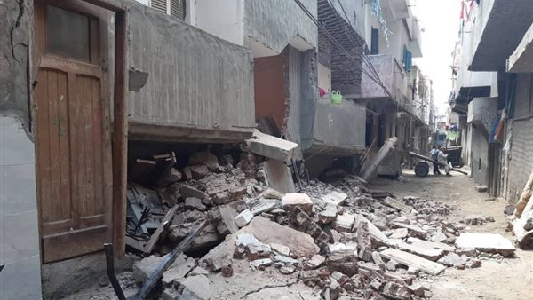 المنزل المنهار