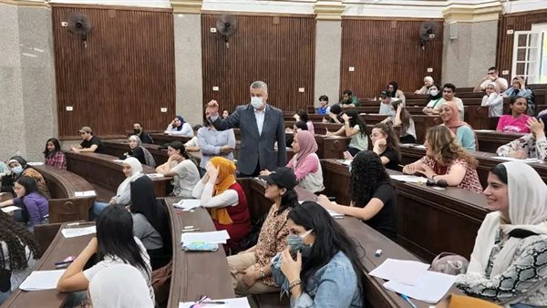 لجان الامتحانات 