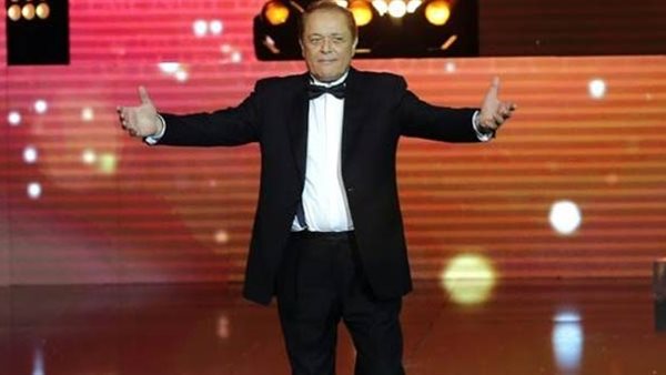 محمود عبد العزيز