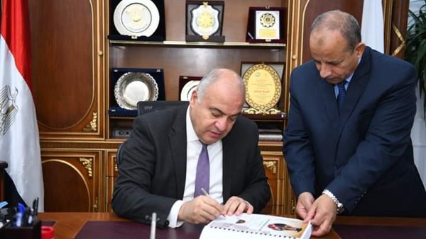 محافظ قنا يعتمد نتيجة