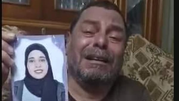 طالبة الشيخ زايد