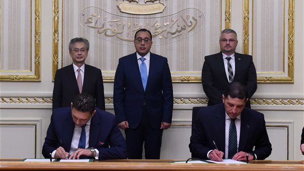 جانب من مراسم التوقيع