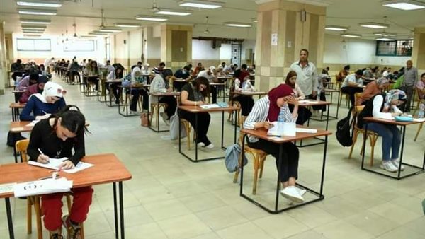 لجان الامتحانات 