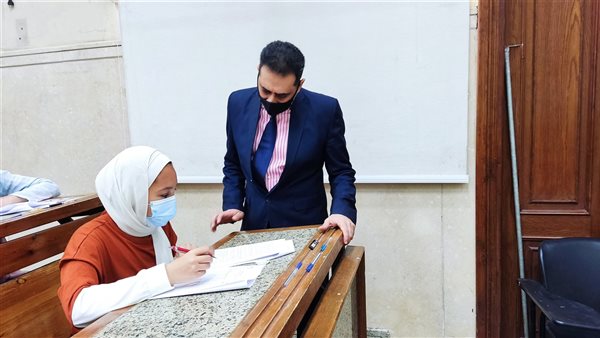 عميد سياسة القاهرة