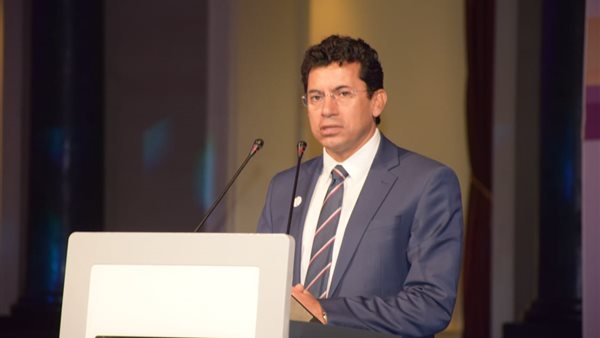 الدكتور أشرف صبحي