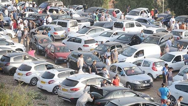 سوق السيارات 