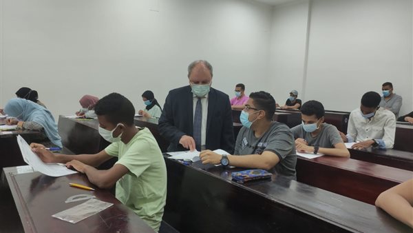 لجان الامتحانات 