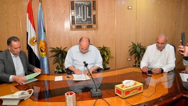 محافظ أسيوط يعتمد