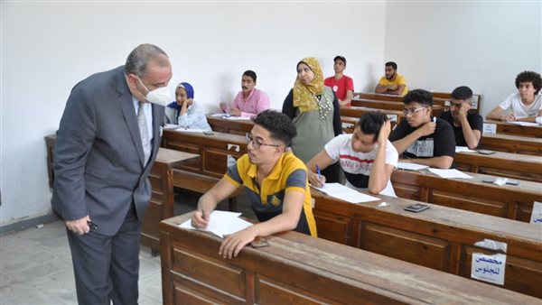 لجان الامتحانات 