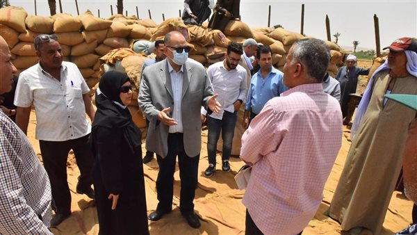 محافظ أسيوط خلال