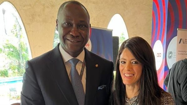 وزيرة التعاون خلال