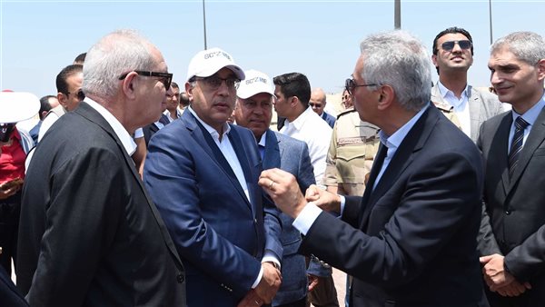 مدبولي يشهد توقيع