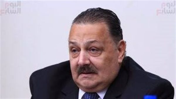 الدكتور أحمد سعد