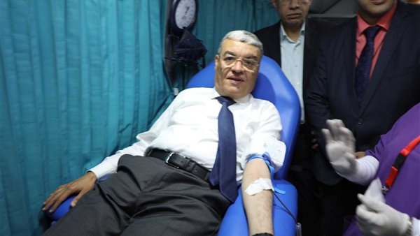 محافظ المنيا يشارك