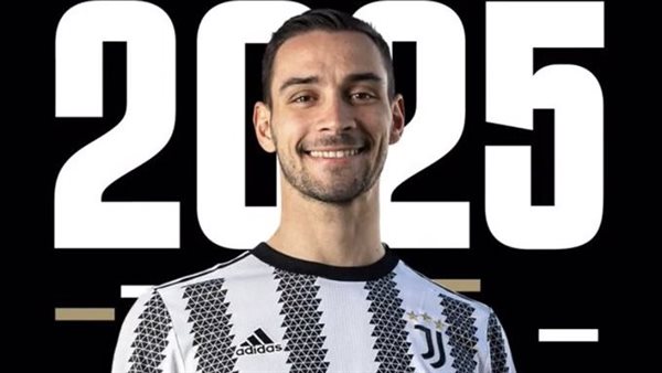 يوفنتوس يعلن تجديد