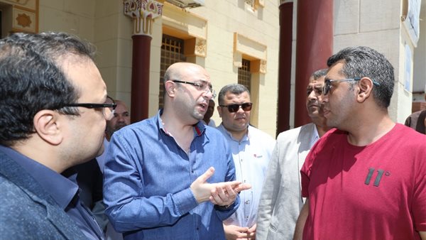 محافظ بني سويف يلتقى