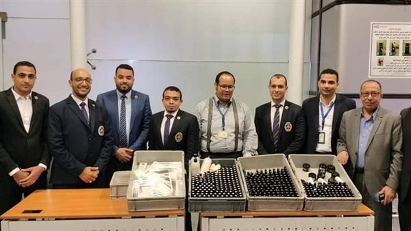 رجال الجمارك 