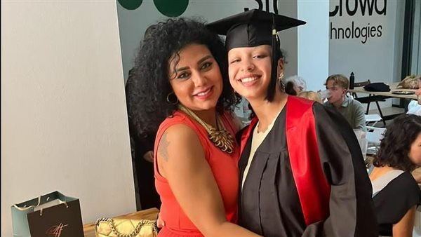 رانيا يوسف وابنتها