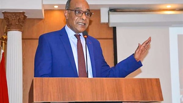 دكتور أكرم حسن