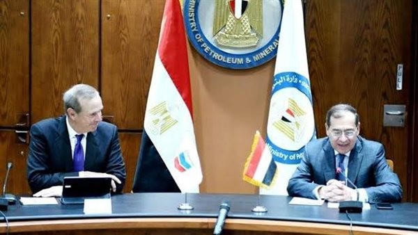 وزير البترول ورئيس