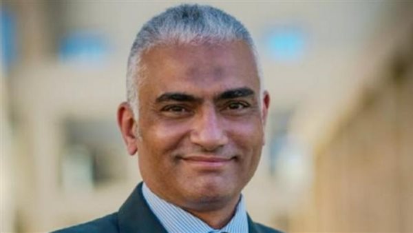 د. أشرف حسين 