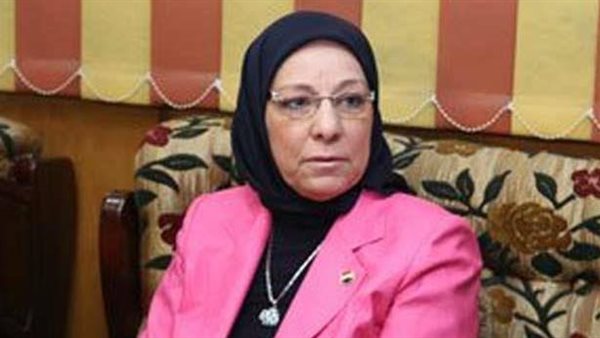 ناهد العشري وزيرة