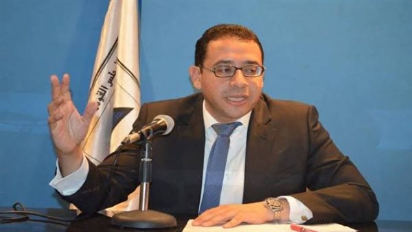 د عمرو حسن 