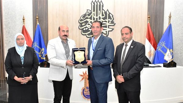 جانب من التكريم