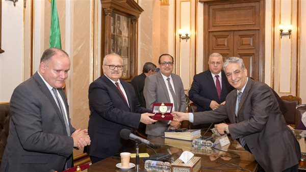 جانب من التكريم