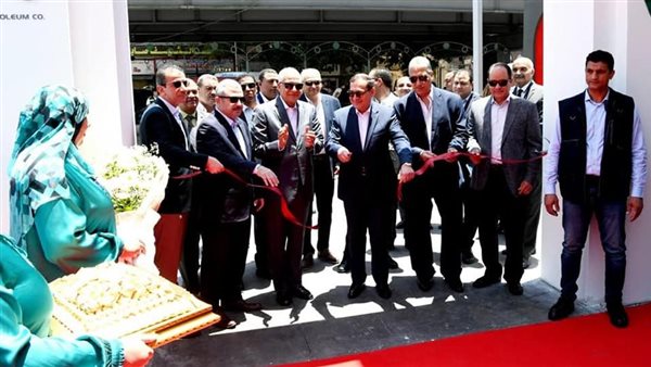 وزير البترول يتفقد